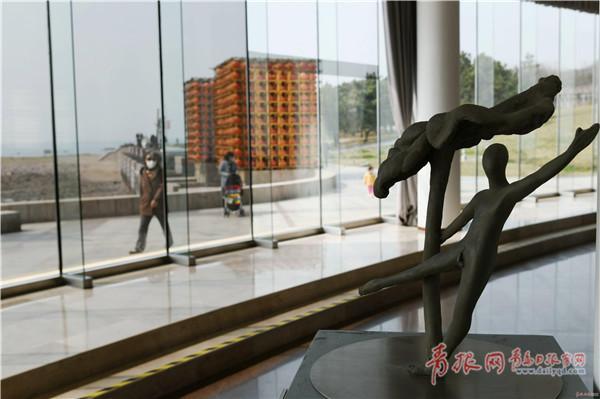 青岛市雕塑馆恢复开馆 新展季即将启幕